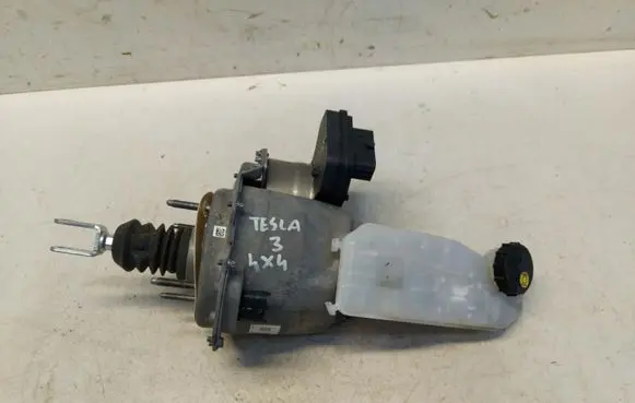 Tesla Model 3 Brake booster 1044672-00-D