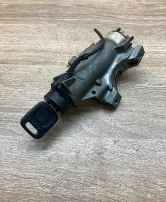 Audi A4 S4 B5 8D Ignition lock 4D0905851A WITHKEY