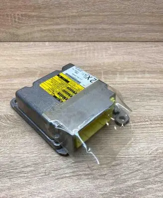Toyota Avensis T250 Airbag control unit/module 8917005220 215955102