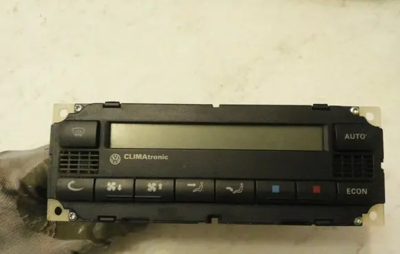 Volkswagen Golf IV Climate control unit 3B1907044B