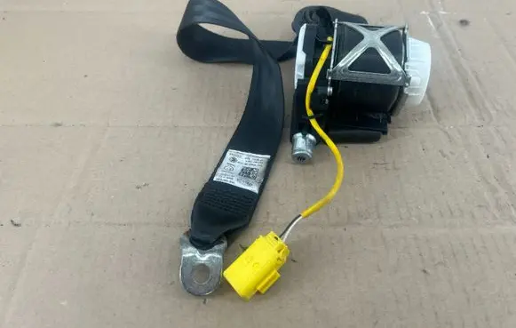 Volkswagen Tiguan Rear seatbelt 5N2857706A 1000045 34075280