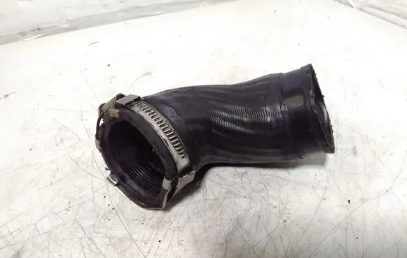 Volkswagen Golf VI Intercooler hose/pipe