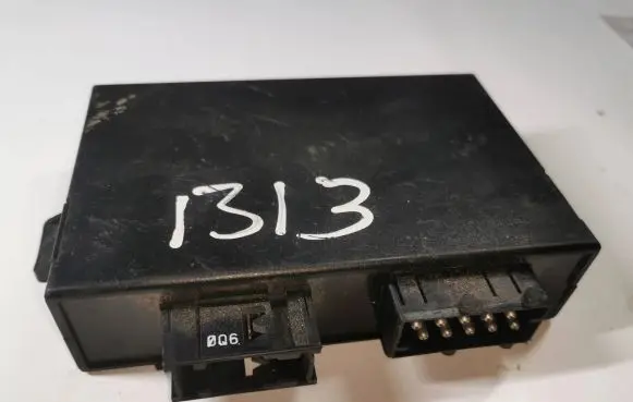 BMW 5 E34 Comfort/convenience module 61358351669 55892110 IC1SM1