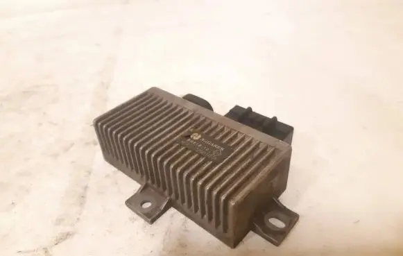 Renault Scenic II - Grand scenic II Glow plug pre-heat relay 7700111525