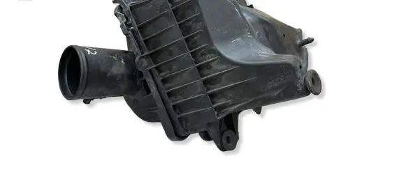 Chrysler Grand Voyager V Air filter box 