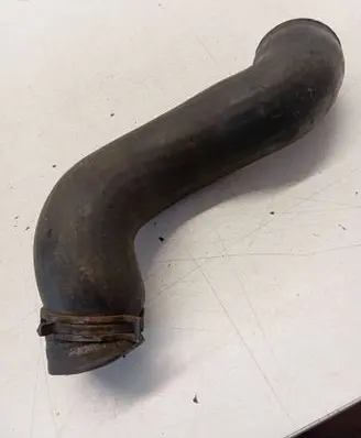 Volkswagen Transporter - Caravelle T4 Intercooler pipe mounting bracket 