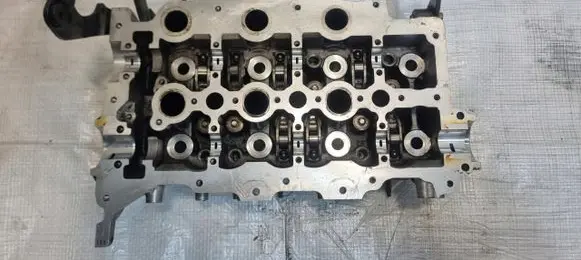 Jaguar XF X250 Engine head 4R8Q-6C064-AG