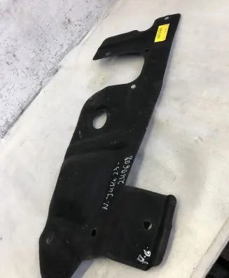 Nissan Juke II F16 Engine bonnet/hood sound/heat insulation 679006598r
