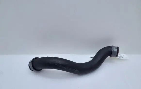 Mercedes-Benz C W205 Engine coolant pipe/hose A2045011582