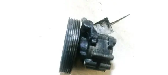Peugeot 407 Power steering pump 9654713280 7617955533