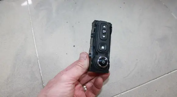 Renault Zoe Head unit multimedia control 253B08825R E1067640 253B08825RMC