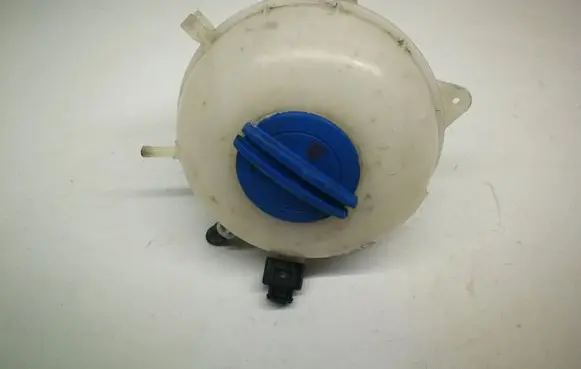 Volkswagen Multivan T5 Coolant expansion tank/reservoir
