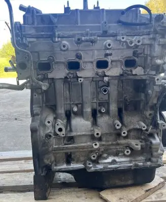 Toyota Avensis T270 Engine 2AD