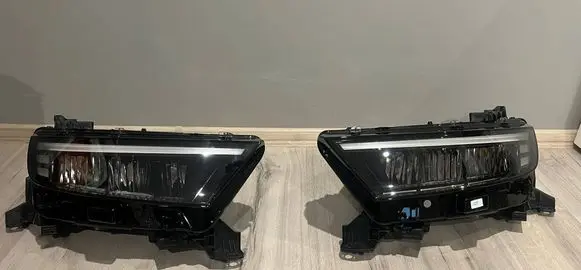 Opel Mokka B Headlights/headlamps set 9860326480 9860321280