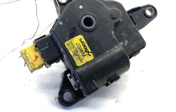 KIA Sportage Air flap motor/actuator D267AP9AA02
