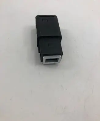 Citroen C4 III e-C4 USB socket connector 9824334377