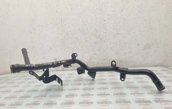 Volkswagen Golf IV Engine coolant pipe/hose 038121065Q