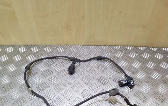 Audi A4 S4 B6 8E 8H ABS brake wheel speed sensor 0265006682 8E0927803A