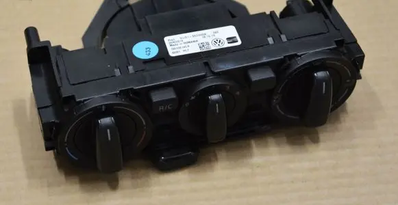 Volkswagen Up Climate control unit 1S0820045R