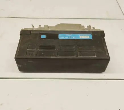 Mercedes-Benz E W124 ABS control unit/module 0055455132 0265101020