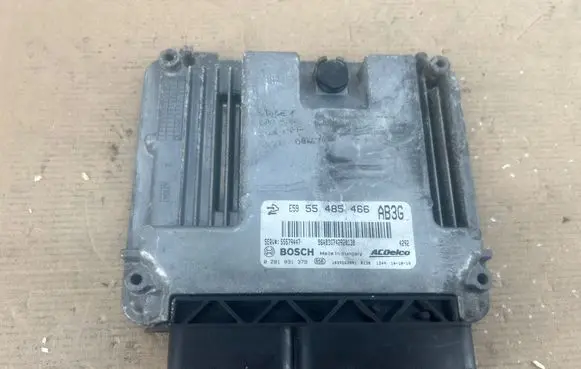 Opel Corsa D Engine control unit/module 55485466 55579447 0281031379