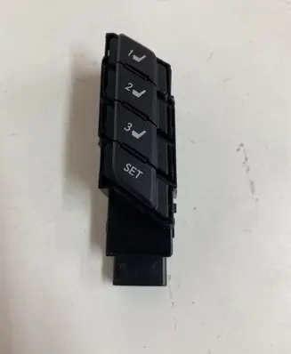 Lexus RX 450H Seat memory switch 15D395R 3950066