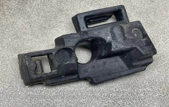 Opel Zafira B Front bumper foam support bar 13263186