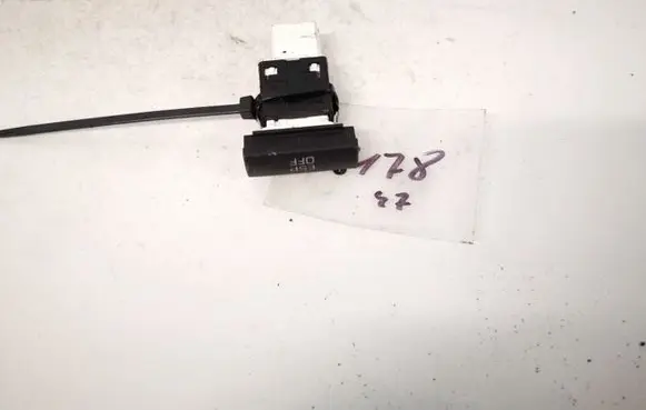 Skoda Octavia Mk2 (1Z) ESP (stability program) switch 1z0927134a