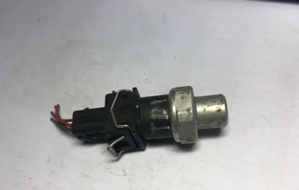 Audi A4 S4 B5 8D Air conditioning (A/C) pressure sensor 8D0959482B