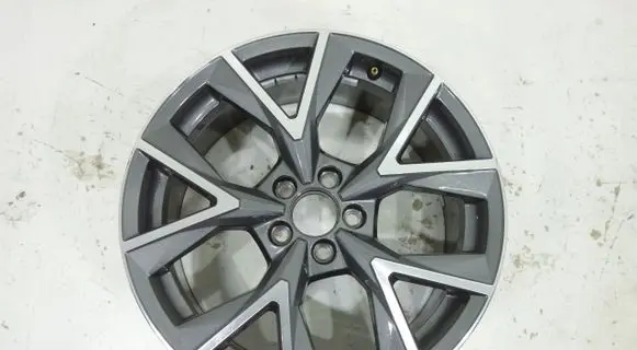 Audi A1 R17 alloy rim 82A601025AA