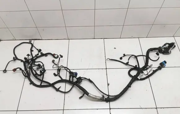 Ford Focus Engine installation wiring loom Cv6t12a690 Cv6t14a280