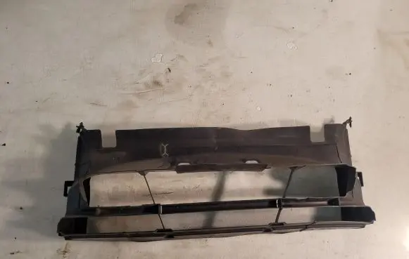 BMW 3 F30 F35 F31 Intercooler air channel guide 7255414