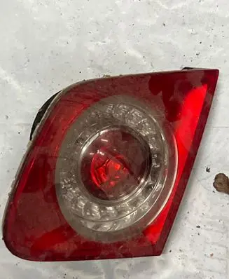 Volkswagen Jetta II Tailgate rear/tail lights 1K5945094