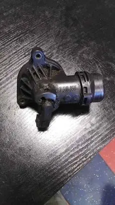 Thermostat/thermostat housing