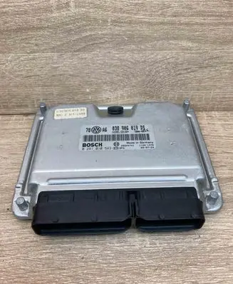 Volkswagen PASSAT B5 Engine control unit/module ECU 038906019DS 0281010543Used