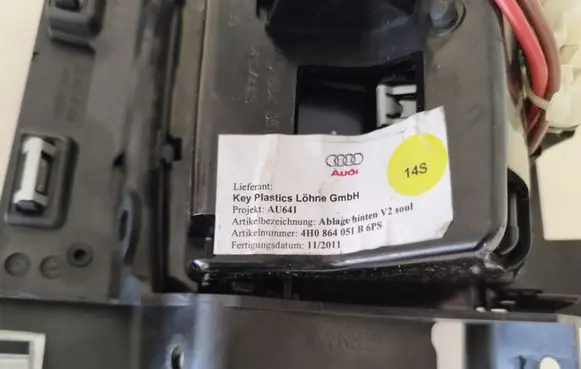 Audi A8 S8 D4 4H Ashtray (rear) 4H0864051B