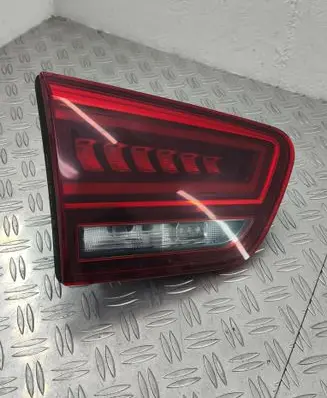 Seat Alhambra (Mk2) Tailgate rear/tail lights 7N5945307