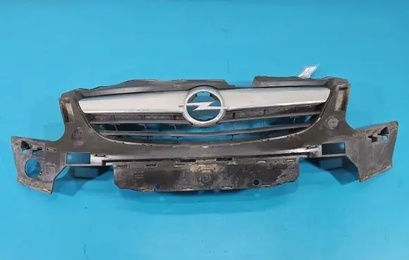 Opel Corsa D Front bumper upper radiator grill 13179940 IMPRK1549840