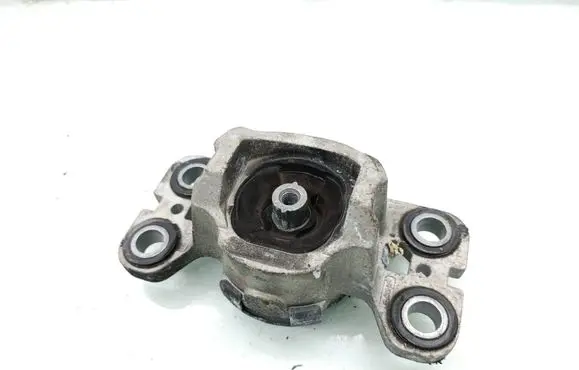 Land Rover Discovery Sport Gearbox mount 