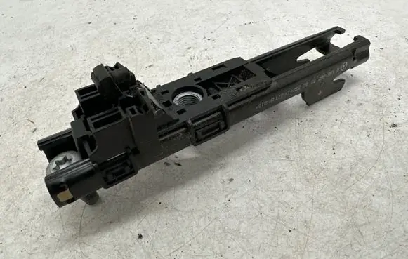 Mercedes-Benz ML W166 Seat belt height adjuster A1668600088