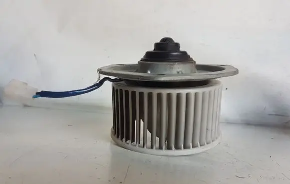 Mitsubishi Pajero Heater fan/blower