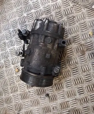 Volvo V50 Air conditioning (A/C) compressor (pump)