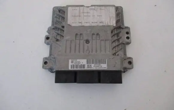 Peugeot 508 Engine control unit/module 9666681180 9676760880 S180123001