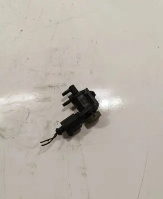 Volkswagen Golf V Turbo solenoid valve 1K0906283A