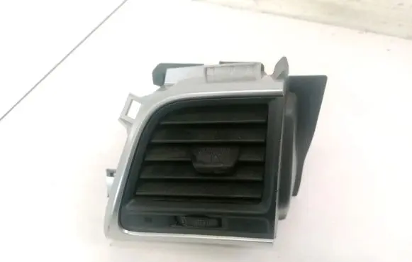 Toyota Verso-S Dash center air vent grill 5566052040 55660-52040