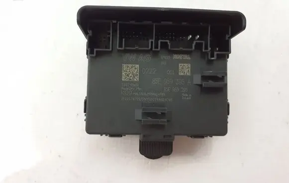 Audi A5 Door control unit/module 85E959395A
