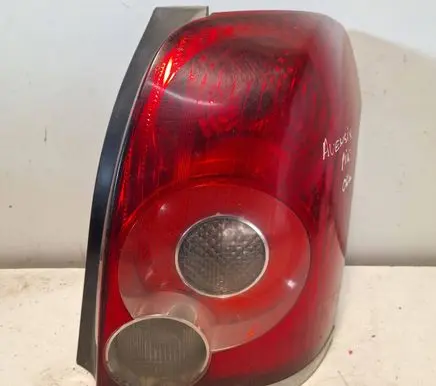 Toyota Avensis T250 Rear/tail lights 35114 E411333