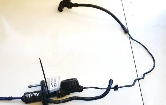 Opel Insignia A Clutch master cylinder 55561915