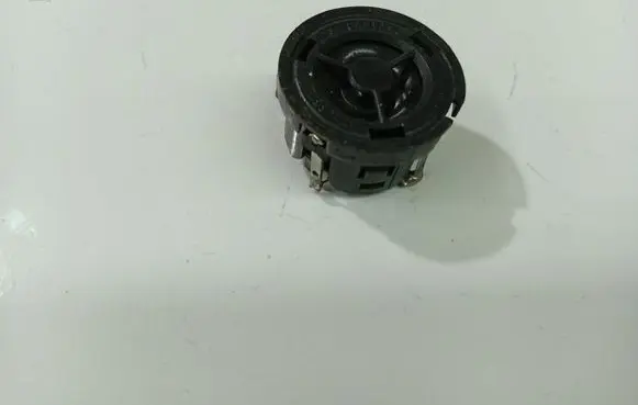 Opel Corsa D Front door speaker 528393184