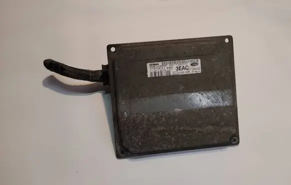 Ford Fiesta Engine control unit/module 6S6112A650PC 3FAC S118763016C